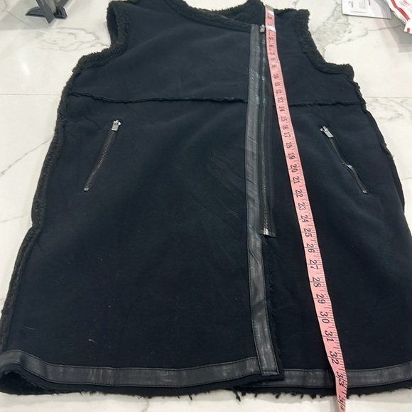 Atmosphere Full Front and Sise Pocket Zipper Long‎ Vest. Size 6(914) - Picture 12 of 15